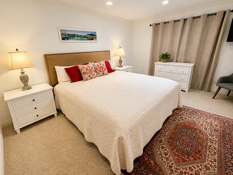 4747 Marina Dr #15 — Photo 32