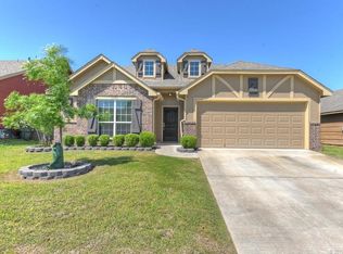 15305 E 109th Pl N, Owasso, OK 74055