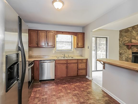 5th image of 3237 Beaver Dr