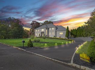 3 Debele Ln, Lincroft, NJ 07738