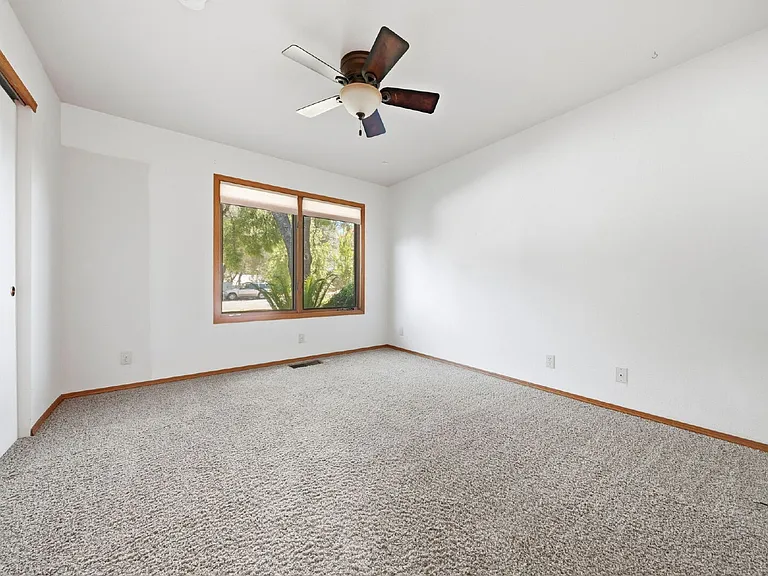 1484 Saint Andrews Dr — Photo 27