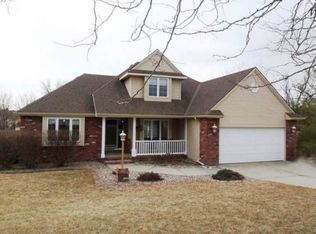 2636 Pawnee Meadows Rd, Fremont, NE 68025