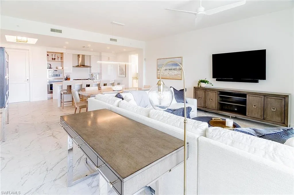 2 bed, 2.5 bath, 1787 sqft, $14,000 — Photo 4