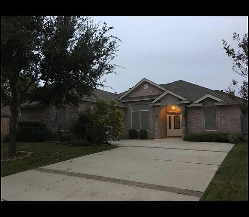 1st image of 10613 Porfirio Dr