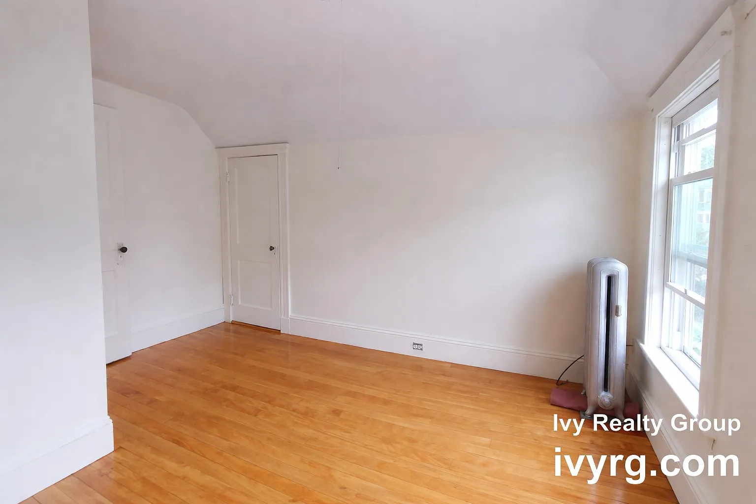 1 bed, 1.0 bath, $1,900 — Photo 4