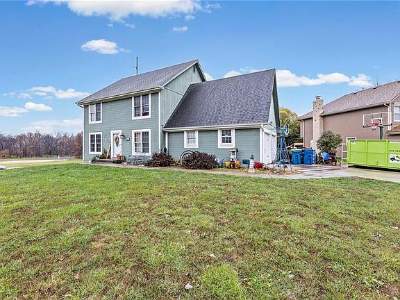 2nd image of 1601 Dunwich Dr