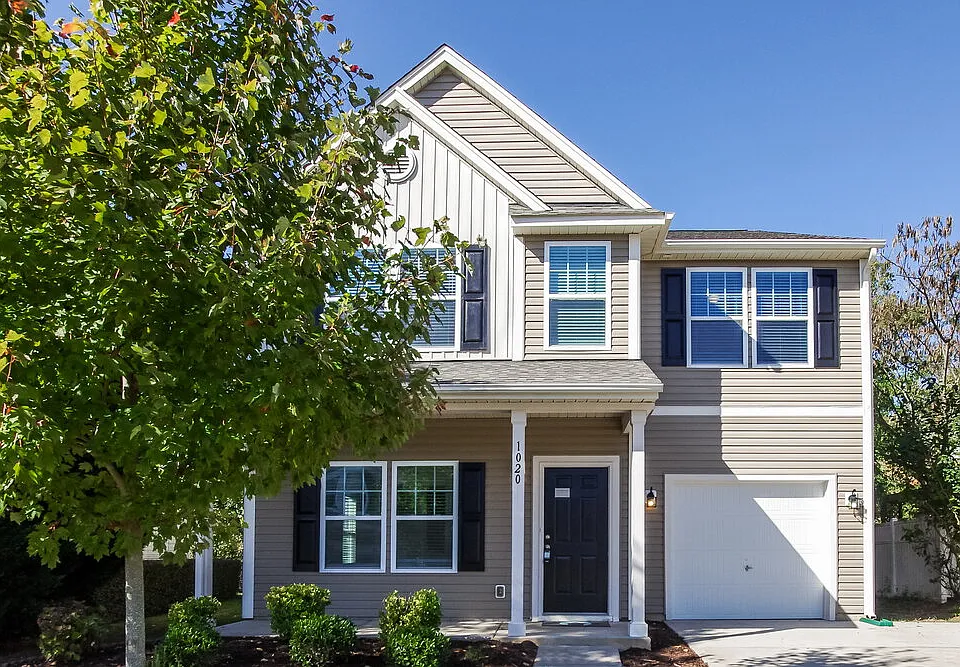 1020 Sapphire Dr