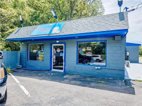 1515 Fancy Gap Rd, Mount Airy, NC 27030