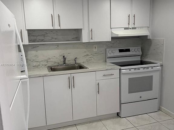 3rd image of 1855 W 60th St APT 346-B
