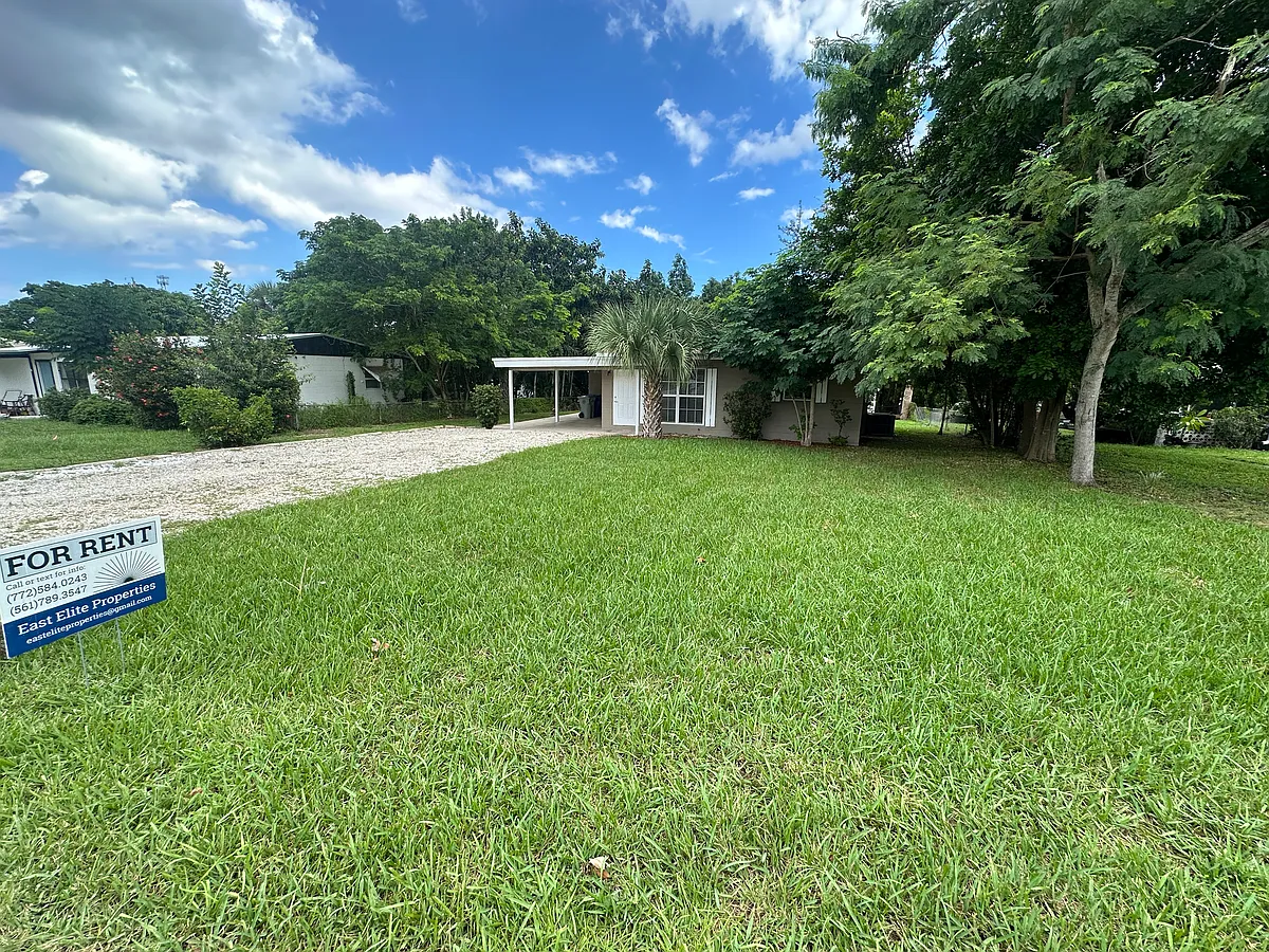Building Photo - 140 6th Ct SW