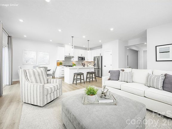 5th image of 917 Heathway Dr