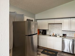 9 Mario Dr, Dayton, OH 45426