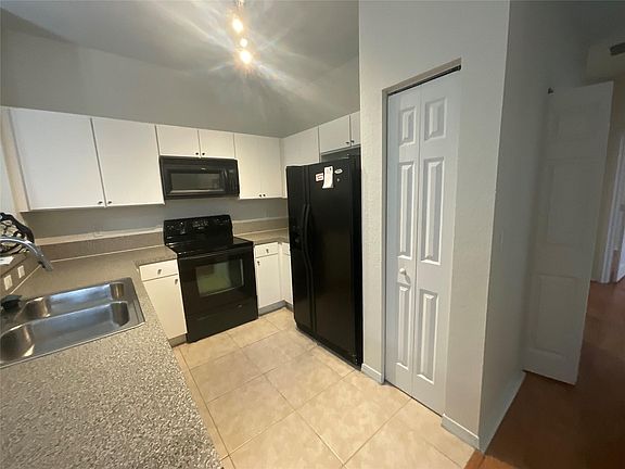 4th image of 3035 Grandiflora Drive #3202