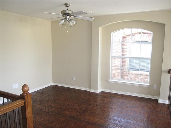 3rd image of 8740 Manhattan Ave