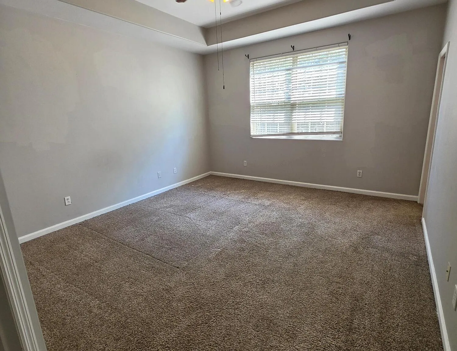 3 bed, 2.0 bath, 1380 sqft, $1,995 — Photo 4