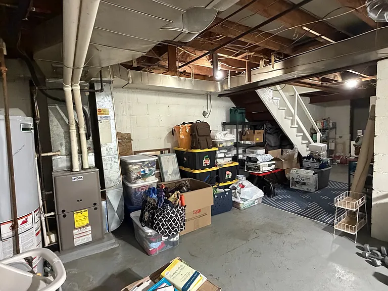 526 Bellaire Ave — Photo 29