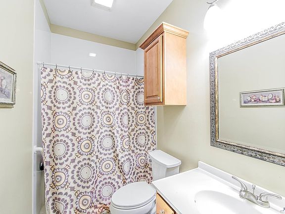 3rd image of 434 T Leigh Dr