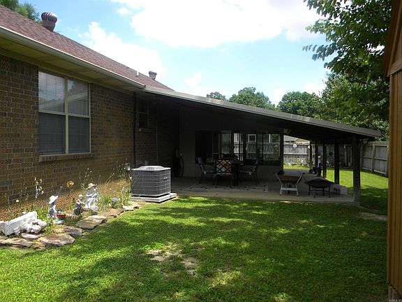 5th image of 3206 Pin Oak Dr