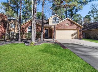 183 N Village Knoll Cir, Spring, TX 77381