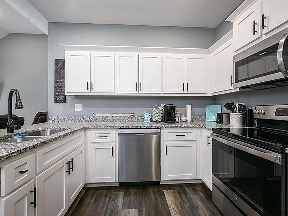 4th image of 1316 E Joles Dr