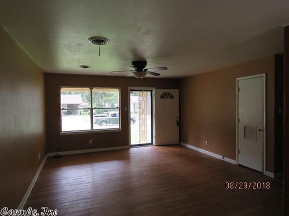 4th image of 2209 W 35th Ave