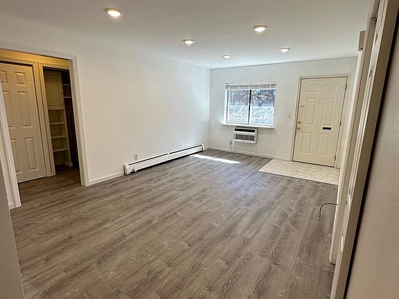 4th image of 54 Park Ave APT 3