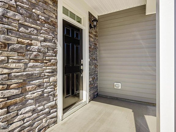 2nd image of 500 Hipwood Dr