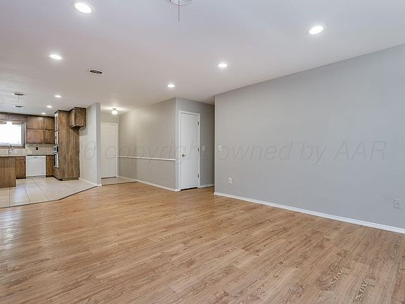 4th image of 6705 Brandon Rd