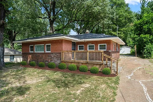 3360 Berea Rd Photo 1
