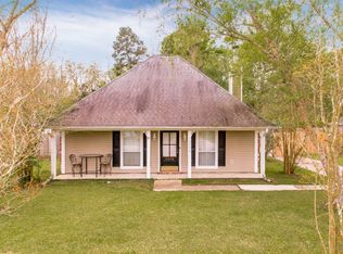 13536 S Trace Dr, Walker, LA 70785