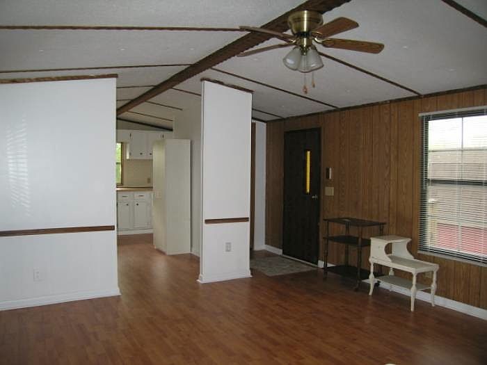 2nd image of 1443 Ridgewood Cir