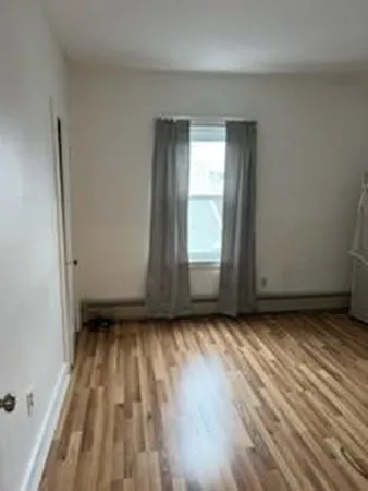33 Alder St #B — Photo 14