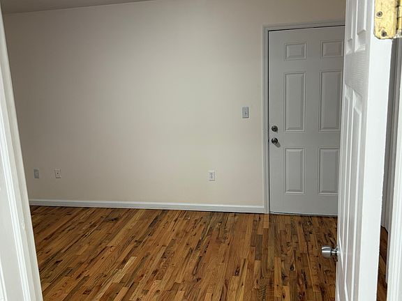 4th image of 14 12th Ave #1