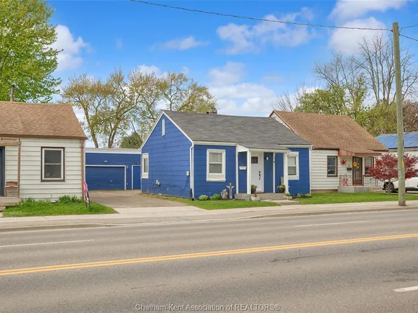 14 McNaughton Ave, Chatham Kent, ON N8A 1R8