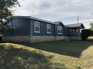 1003 Oregon St, Llano, TX 78643