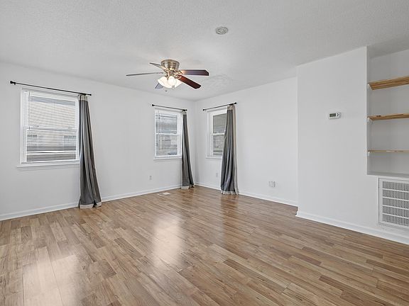5th image of 404 Watercress Dr
