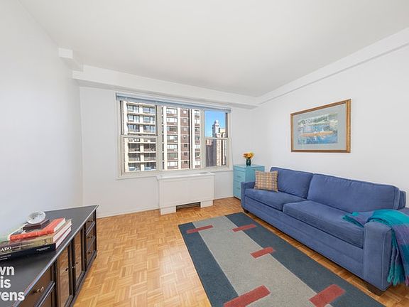 5th image of 1634 1st Ave #20C