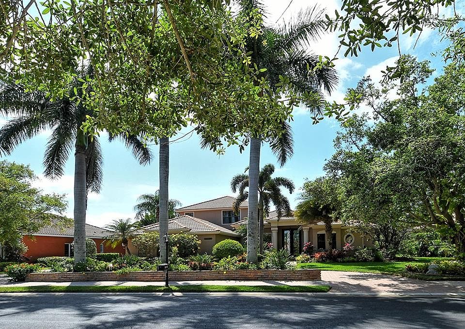 1st image of 5316 Hunt Club Way
