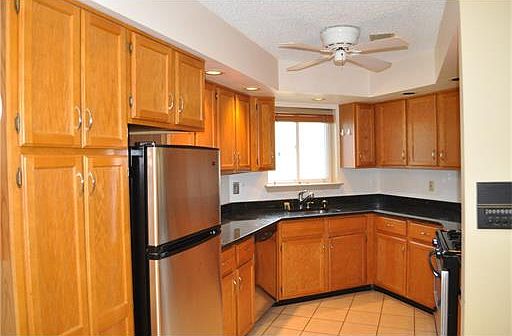 2nd image of 1 Catherine Ct #1