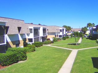 2700 N Highway A1a APT 8-202, Indialantic, FL 32903