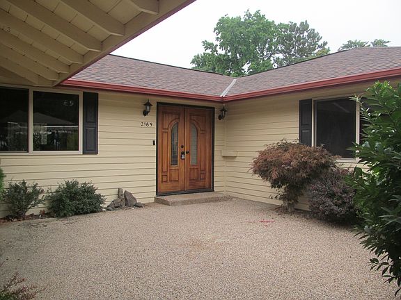 3rd image of 2165 S Ridgeview Way