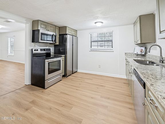 2nd image of 421 N POLK Street