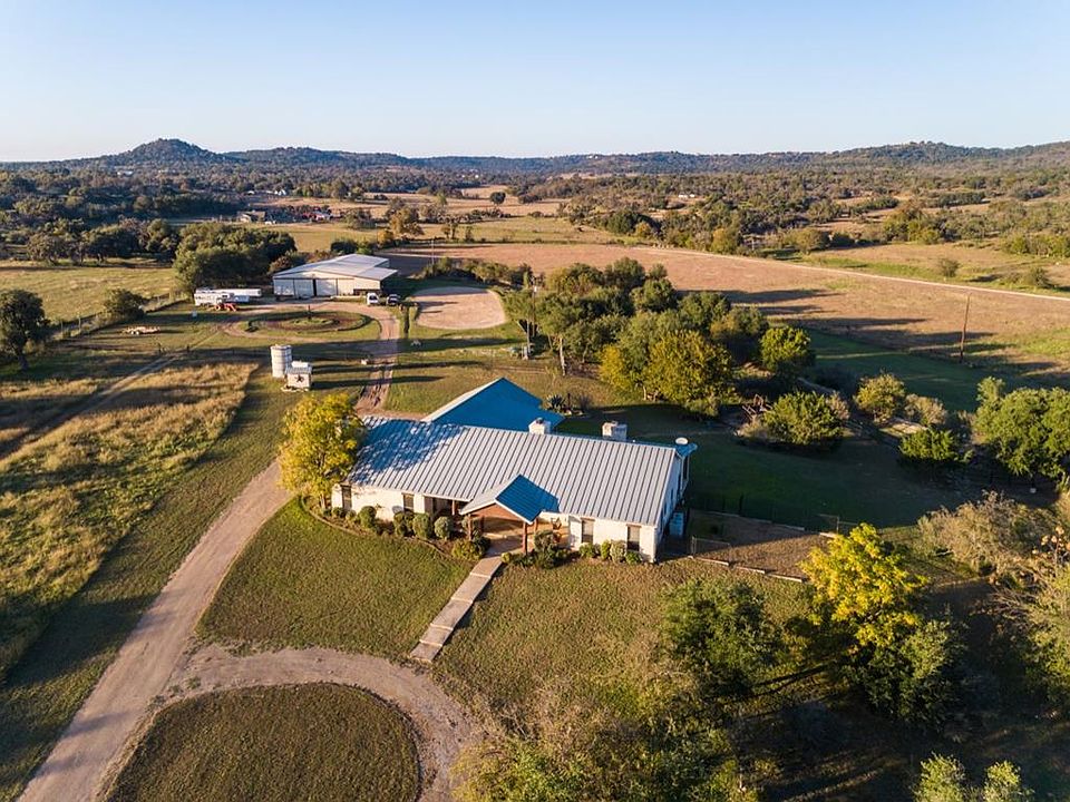 1st image of 127 Wiedenfeld Ln