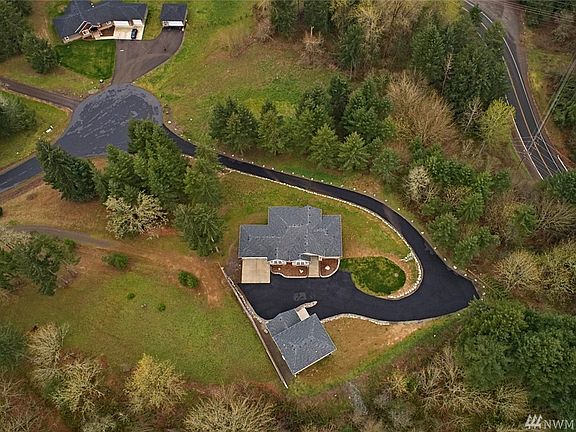 3rd image of 168 Dalyn Ct