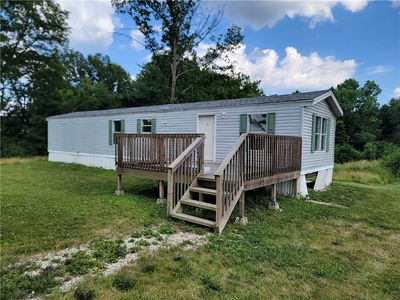 1998 County Highway 11, Mode, IL, 62444