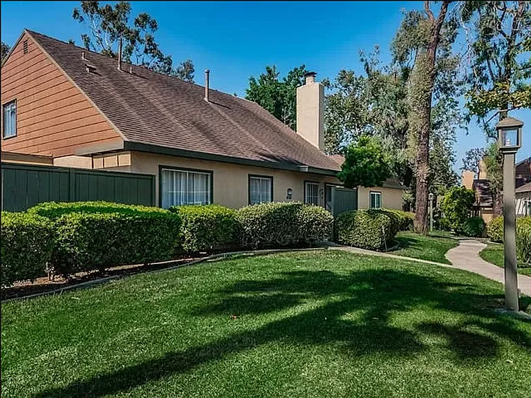 10618 Caminito Manso — Photo 1