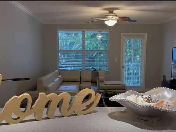 3rd image of 4025 N Federal Hwy APT 222A