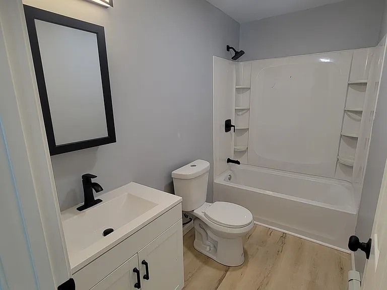 238 Auburn St #3 — Photo 2