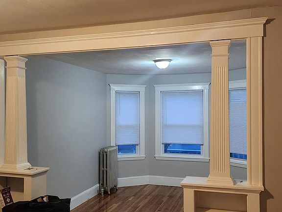 4th image of 640 River St #2A