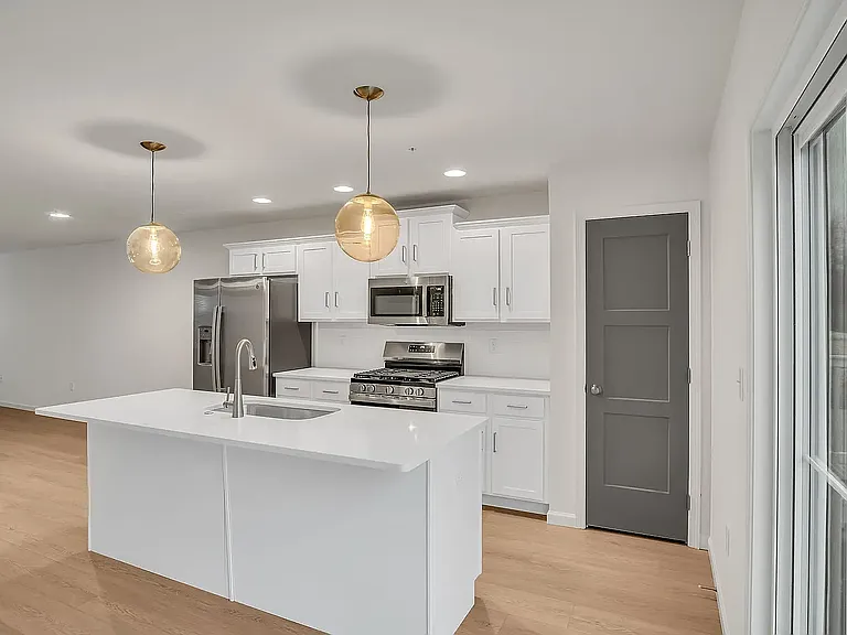 24 Morgan Cir — Photo 7